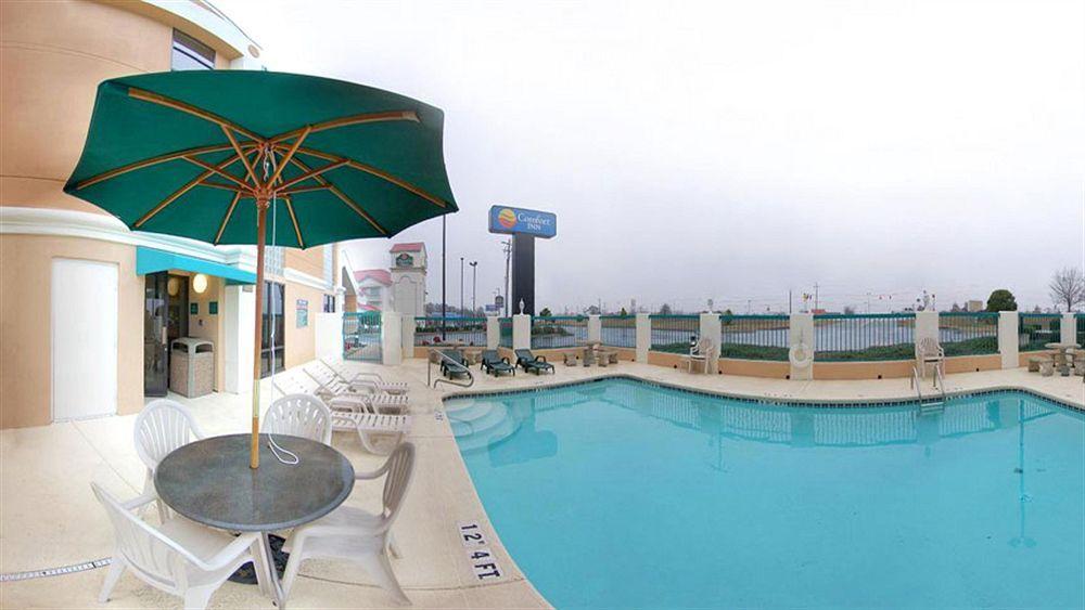 Red Roof Inn & Suites ניונאן מראה חיצוני תמונה